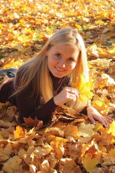Photos of Russian dating scammers